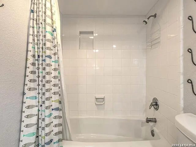 208 Riverside Dr Kingsland, TX 78639