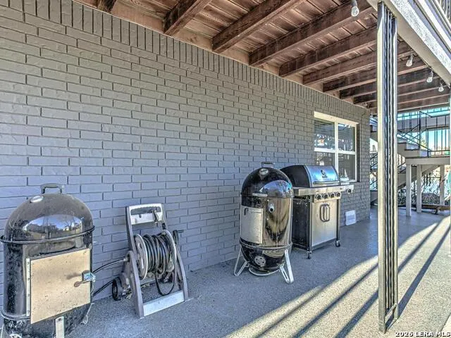208 Riverside Dr Kingsland, TX 78639