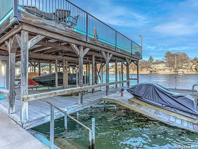 208 Riverside Dr Kingsland, TX 78639