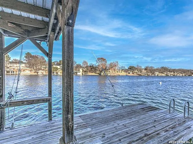 208 Riverside Dr Kingsland, TX 78639