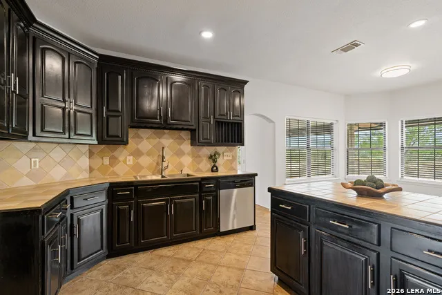159 W Skyview Del Rio, TX 78840