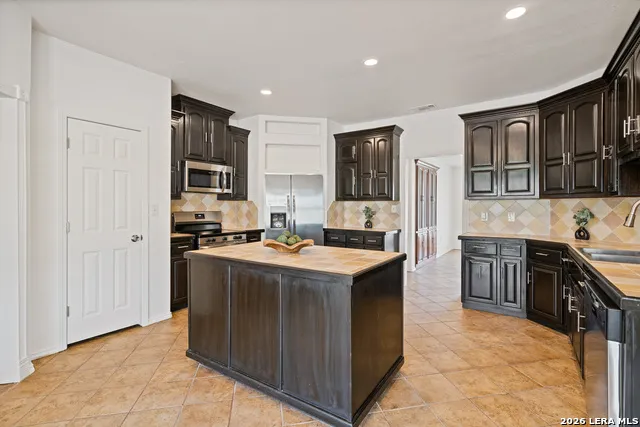 159 W Skyview Del Rio, TX 78840