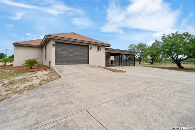 159 W Skyview Del Rio, TX 78840