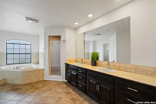 159 W Skyview Del Rio, TX 78840