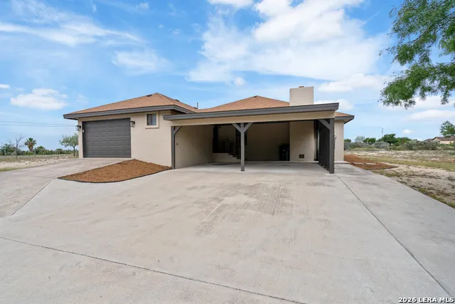159 W Skyview Del Rio, TX 78840