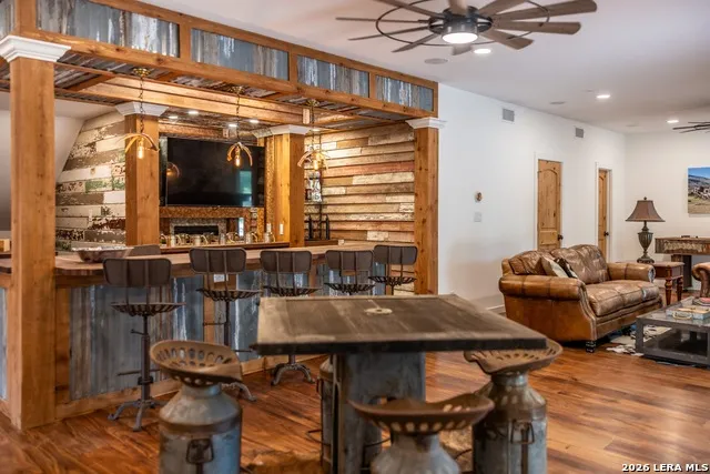 1080 FRELSBURG RD Alleyton, TX 78935