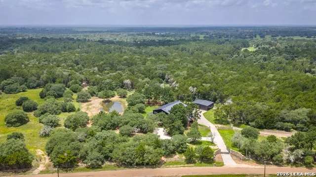 1080 FRELSBURG RD Alleyton, TX 78935