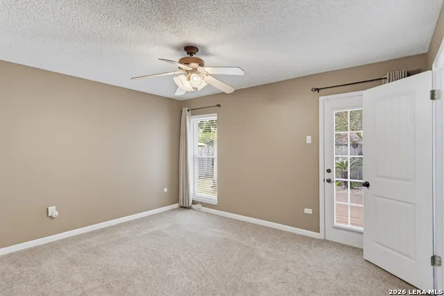 306 Southwick Cir Seguin, TX 78155