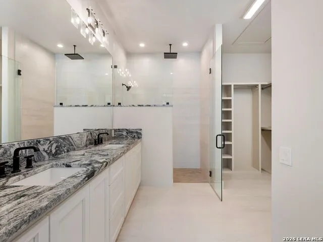 2 Dominion Vista San Antonio, TX 78257
