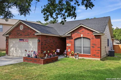 13651 Bridgeview