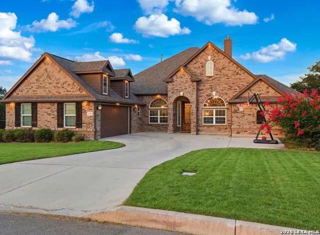 175 WAGON LN Castroville, TX 78009