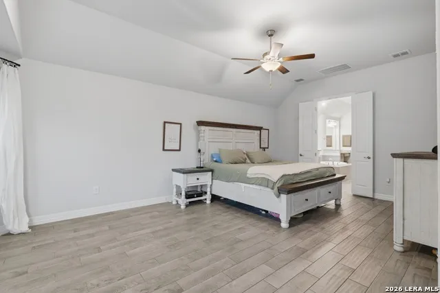 175 WAGON LN Castroville, TX 78009