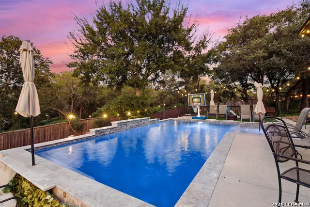 175 WAGON LN Castroville, TX 78009