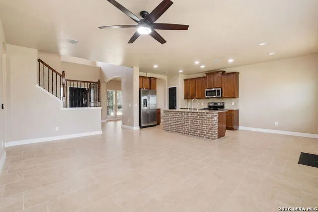 344 MORGAN RUN Cibolo, TX 78108
