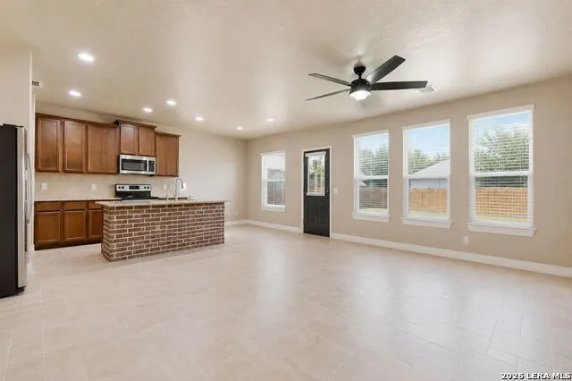 344 MORGAN RUN Cibolo, TX 78108