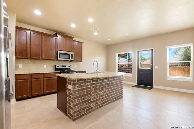 344 MORGAN RUN Cibolo, TX 78108