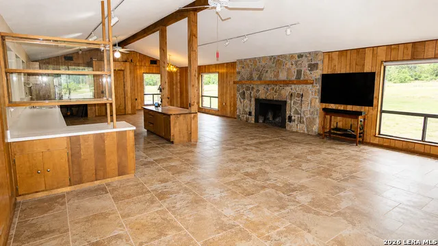 2307 Cr 359 Utopia, TX 78884