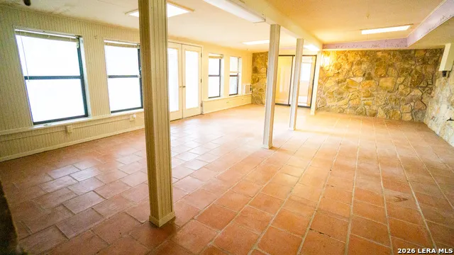 2307 Cr 359 Utopia, TX 78884