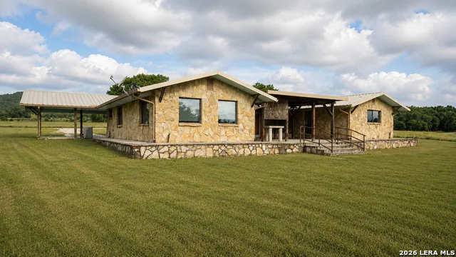 2307 Cr 359 Utopia, TX 78884