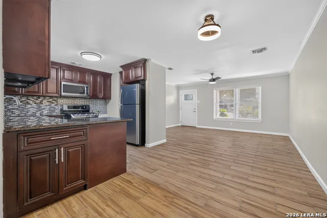 1603 Arroya Vista San Antonio, TX 78213