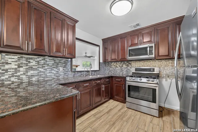 1603 Arroya Vista San Antonio, TX 78213