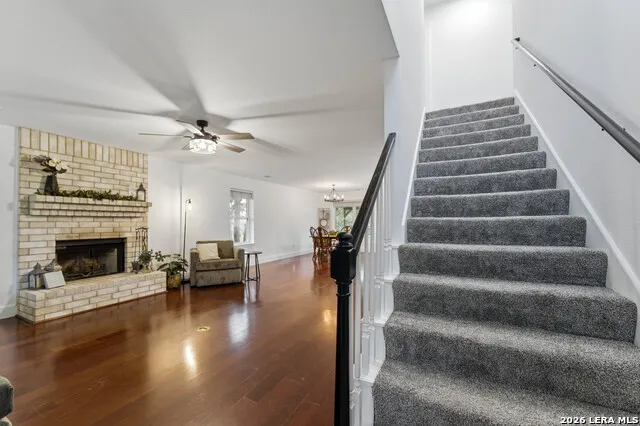 206 S Palo Alto Drive Floresville, TX 78114