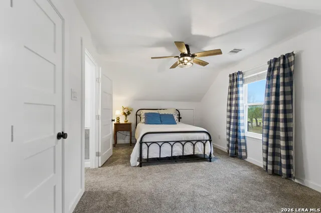 206 S Palo Alto Drive Floresville, TX 78114