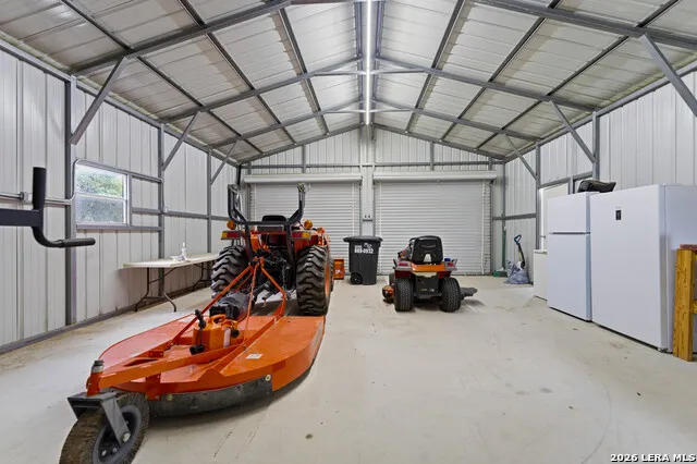 206 S Palo Alto Drive Floresville, TX 78114