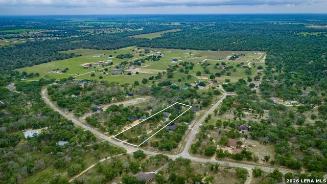 206 S Palo Alto Drive Floresville, TX 78114
