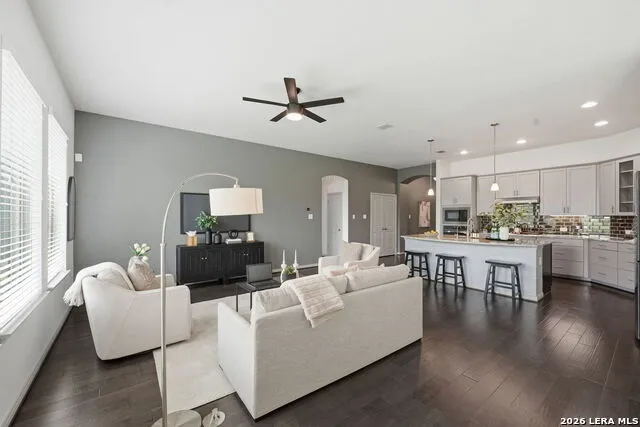 12202 Hopeseed Schertz, TX 78154
