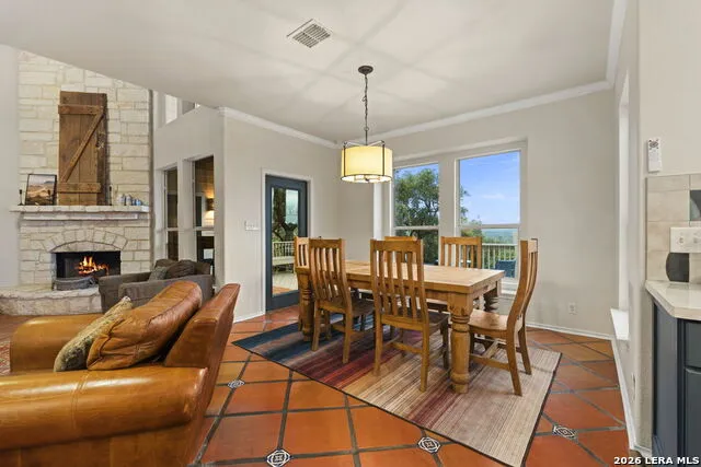 1040 County Road 2720 Mico, TX 78056