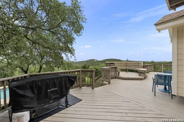 1040 County Road 2720 Mico, TX 78056