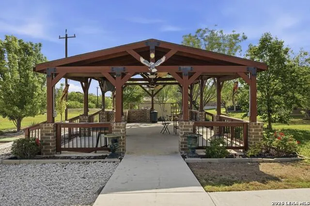 287 Cascade Trail Castroville, TX 78009