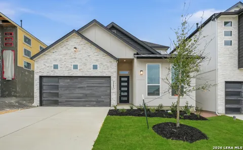 2202 Briggs Summit