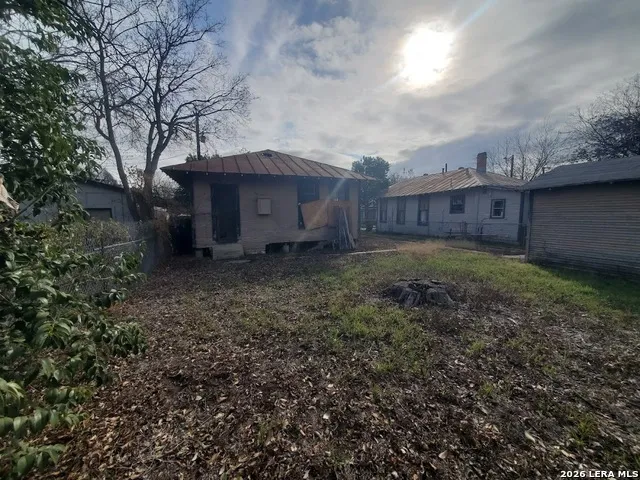 311 S Monumental Street San Antonio, TX 78203