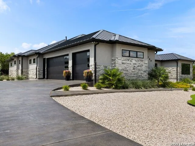 1709 Paradise Pkwy Canyon Lake, TX 78133