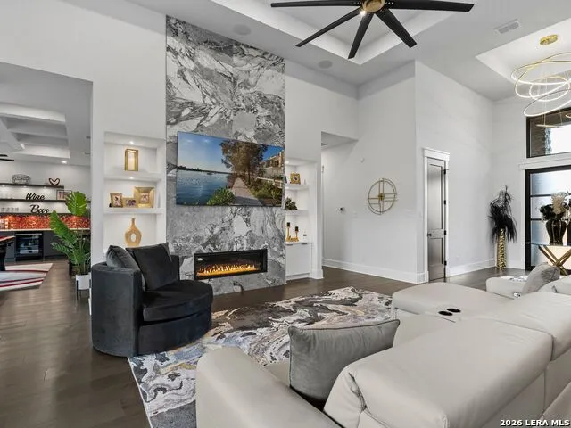 1709 Paradise Pkwy Canyon Lake, TX 78133