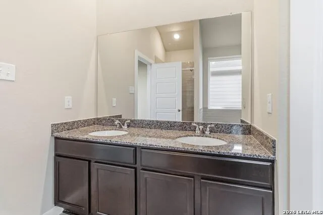 11122 Schmidt Lane Converse, TX 78109