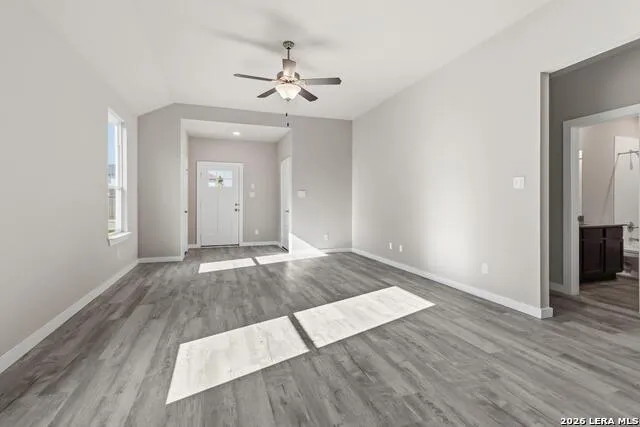 11122 Schmidt Lane Converse, TX 78109