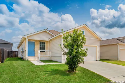 8507 Amistad Cove