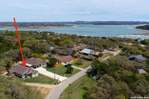 2872 Lakeview