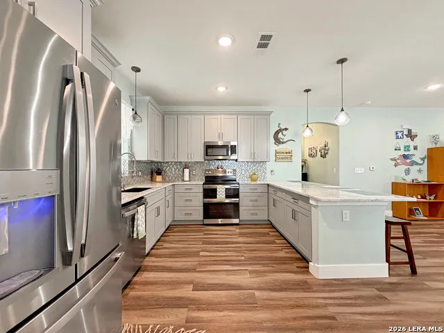 2872 Lakeview Canyon Lake, TX 78133