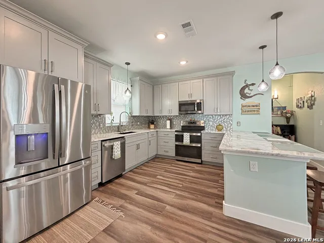 2872 Lakeview Canyon Lake, TX 78133