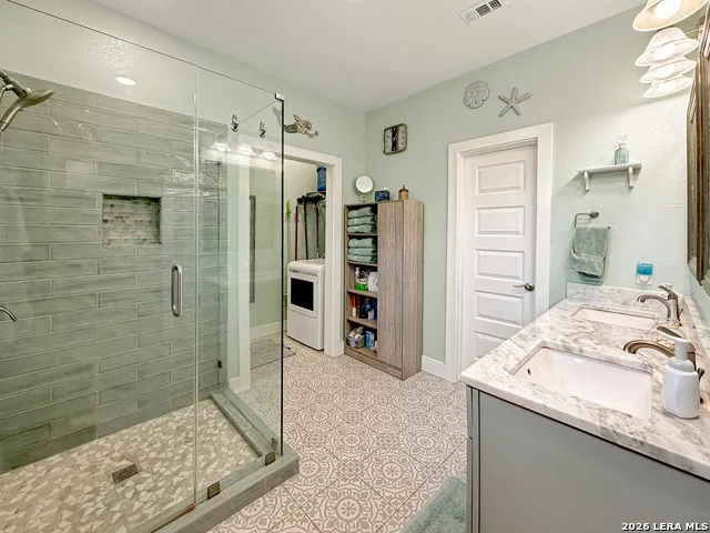 2872 Lakeview Canyon Lake, TX 78133