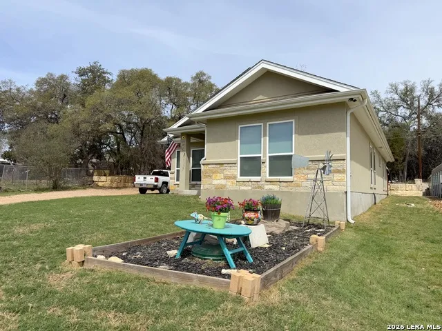 2872 Lakeview Canyon Lake, TX 78133