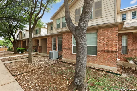 2608 Grayson Way
