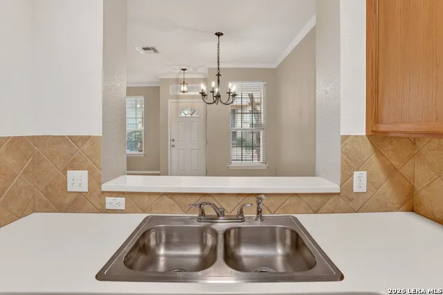 2608 Grayson Way San Antonio, TX 78232