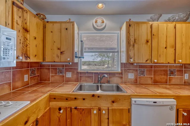 2292 County Road 400 Uvalde, TX 78801