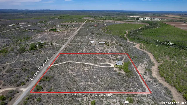 2292 County Road 400 Uvalde, TX 78801