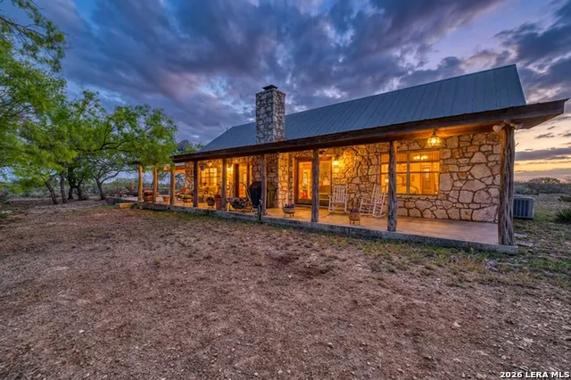 2292 County Road 400 Uvalde, TX 78801